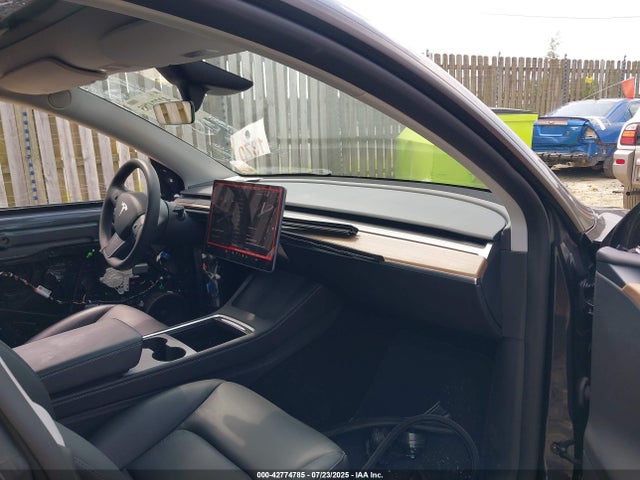 2024 TESLA MODEL Y 7SAYGDEE3RF202116 Photo 4