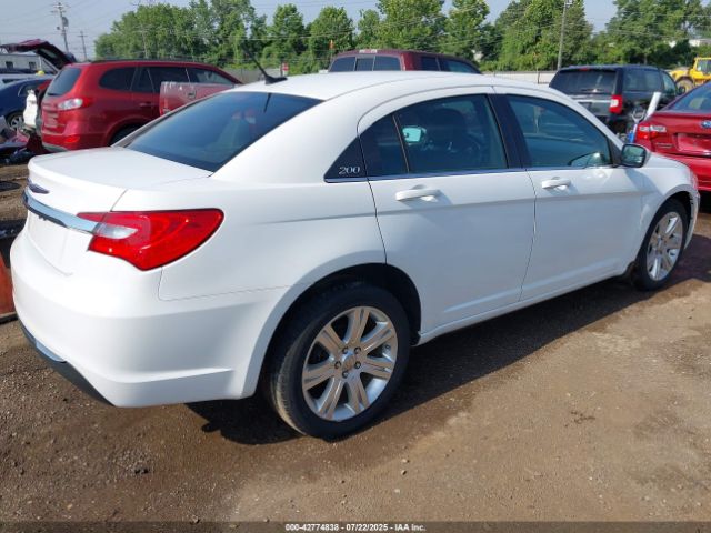 2012 CHRYSLER 200 1C3CCBBGXCN139476 Photo 3