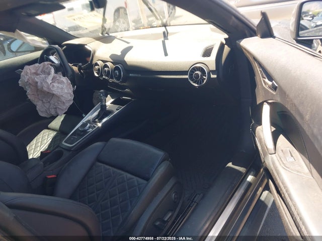 2018 AUDI TT TRUC5AFV1J1008908 Photo 4