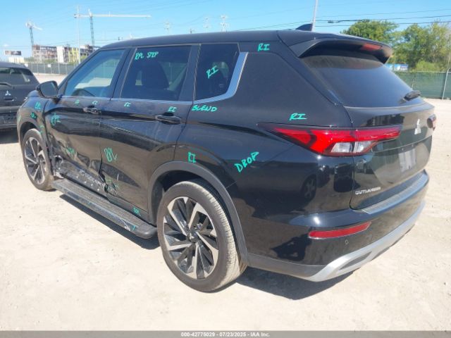 2022 MITSUBISHI OUTLANDER JA4J3UA81NZ028474 Photo 2