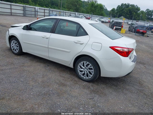 Toyota 2zr-fe 2018 5YFBURHE5JP759588 Image 3