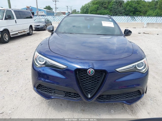 ZASPAKBN7M7D10604 Alfa Romeo Stelvio