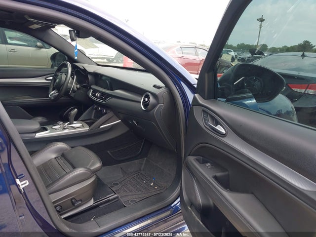 ZASPAKBN7M7D10604 Alfa Romeo Stelvio
