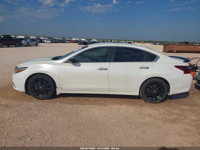Nissan 2018 2018 1N4AL3AP1JC292028 Image 14