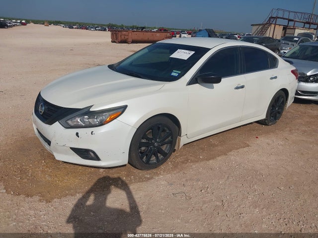Nissan 2018 2018 1N4AL3AP1JC292028 Image 2