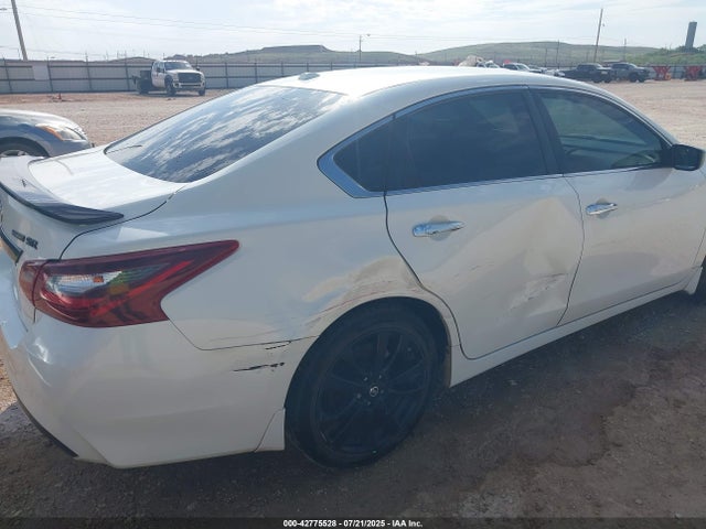 Nissan 2018 2018 1N4AL3AP1JC292028 Image 6