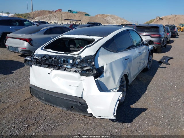 2026 TESLA MODEL Y 7SAYGDEE7TA410956 Photo 3