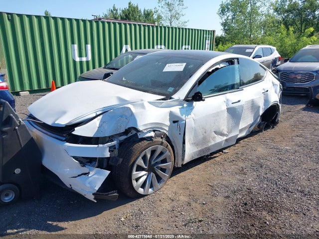 2026 TESLA MODEL Y 7SAYGDEE7TA410956 Photo 5