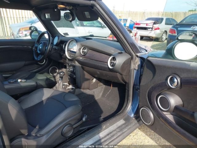 2011 MINI COOPER S WMWZP3C51BTX83355 Photo 4