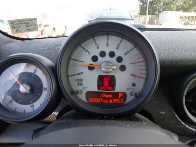 2011 MINI COOPER S WMWZP3C51BTX83355 Photo 6