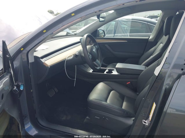 2023 TESLA MODEL Y 7SAYGDEE3PA036349 Photo 4