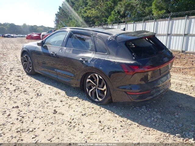 2024 AUDI Q8 E-TRON WA15AAGE7RB063294 Photo 2