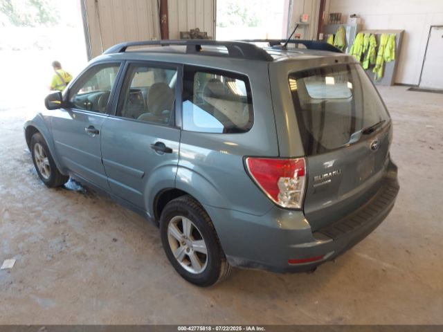 2013 SUBARU FORESTER JF2SHABC2DH409575 Photo 2