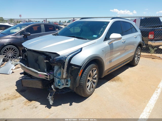 2019 CADILLAC XT4 1GYFZER48KF100313 Photo 1