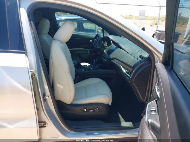 2019 CADILLAC XT4 1GYFZER48KF100313 Photo 4