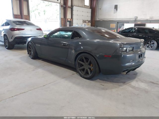 2011 CHEVROLET CAMARO 2G1FK1EJ6B9121581 Photo 2