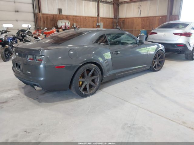 2011 CHEVROLET CAMARO 2G1FK1EJ6B9121581 Photo 3