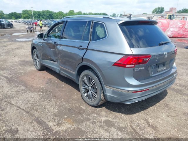 2019 VOLKSWAGEN TIGUAN 3VV2B7AX6KM063323 Photo 2