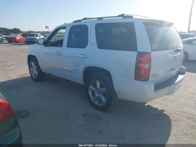 2011 CHEVROLET TAHOE 1GNSCCE03BR397672 Photo 2