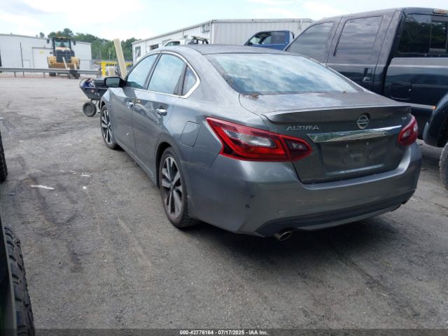 2017 NISSAN ALTIMA 1N4AL3AP7HC125845 Photo 2