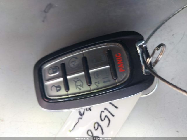 2020 CHRYSLER PACIFICA HYBRID 2C4RC1N72LR283182 Photo 10