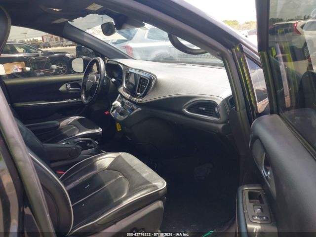 2020 CHRYSLER PACIFICA HYBRID 2C4RC1N72LR283182 Photo 4