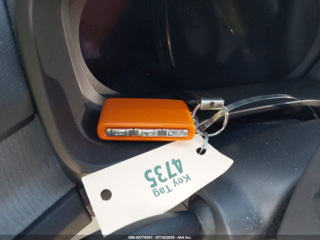 2023 VOLVO XC40 YV4K92HN6P2975432 Photo 10