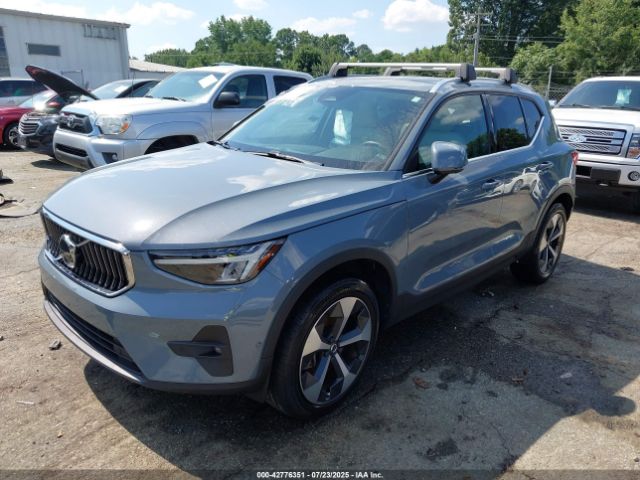 2023 VOLVO XC40 YV4K92HN6P2975432 Photo 1