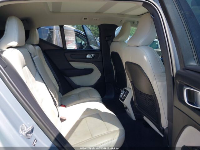 2023 VOLVO XC40 YV4K92HN6P2975432 Photo 7