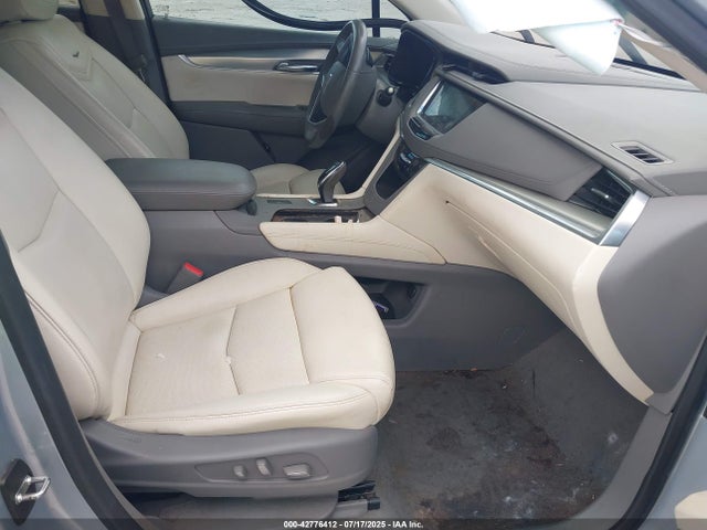 2017 CADILLAC XT5 1GYKNBRSXHZ325914 Photo 4