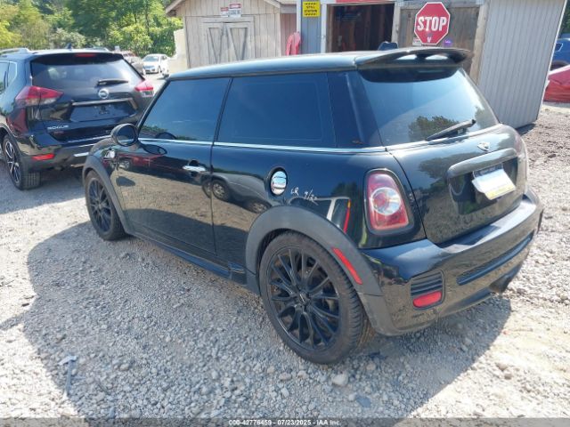 2012 MINI COOPER S WMWSV3C50CTY25488 Photo 2