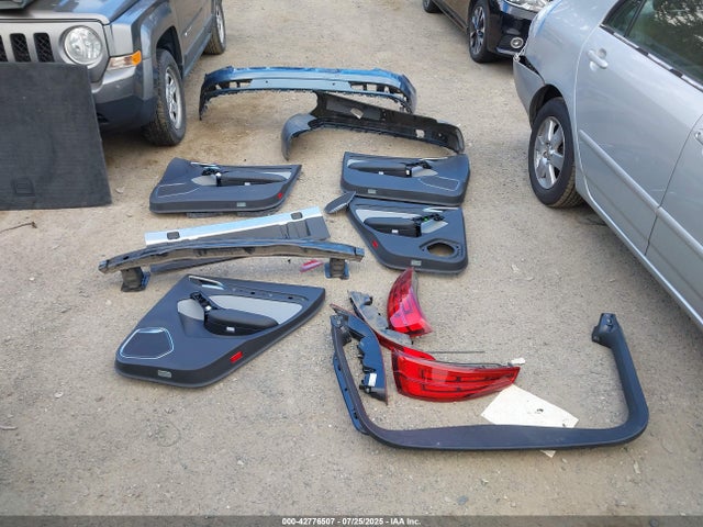 Audi 2.0t 2016 WA1GFCFS9GR011666 Image 12