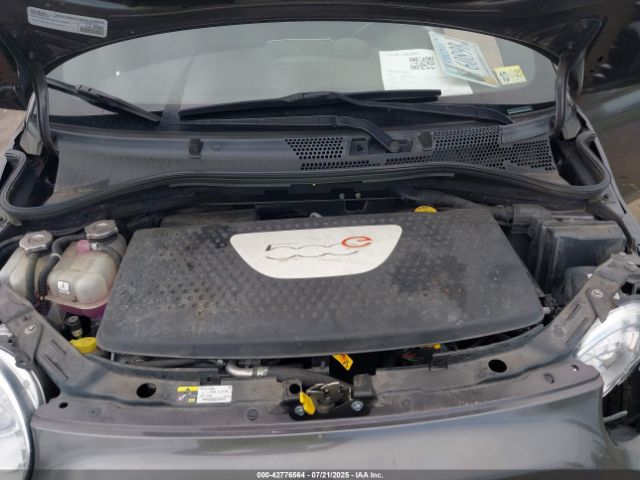 2017 FIAT 500E 3C3CFFGE9HT598270 Photo 9