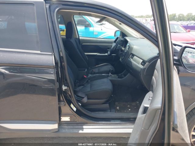 2016 MITSUBISHI OUTLANDER JA4AD3A32GZ003730 Photo 4