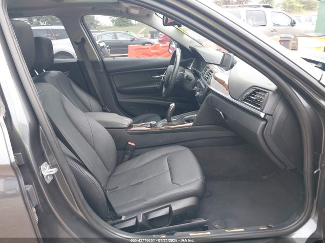 WBA3C3C51FP662843 BMW 320i