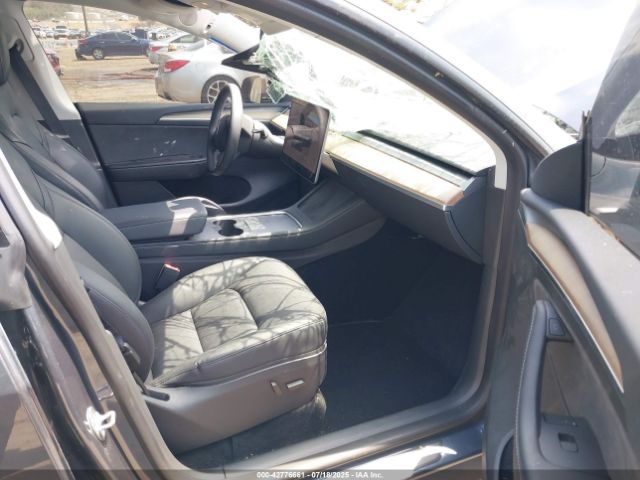 2023 TESLA MODEL Y 7SAYGDEE4PA079534 Photo 4