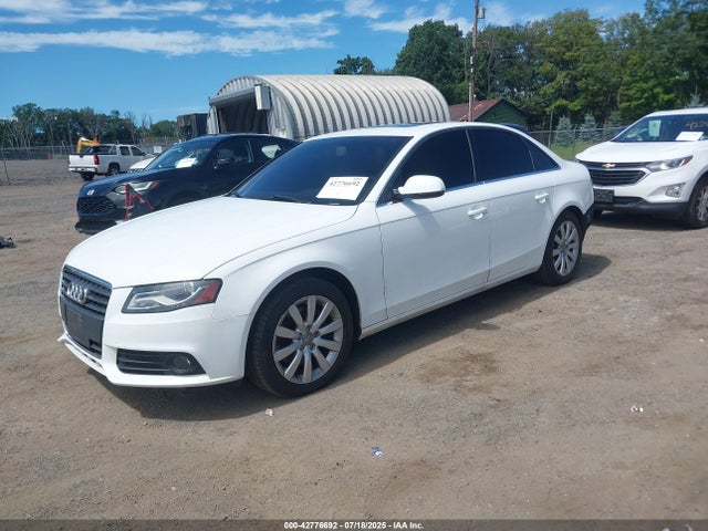 2011 AUDI A4 WAUFFAFL7BN013220 Photo 1