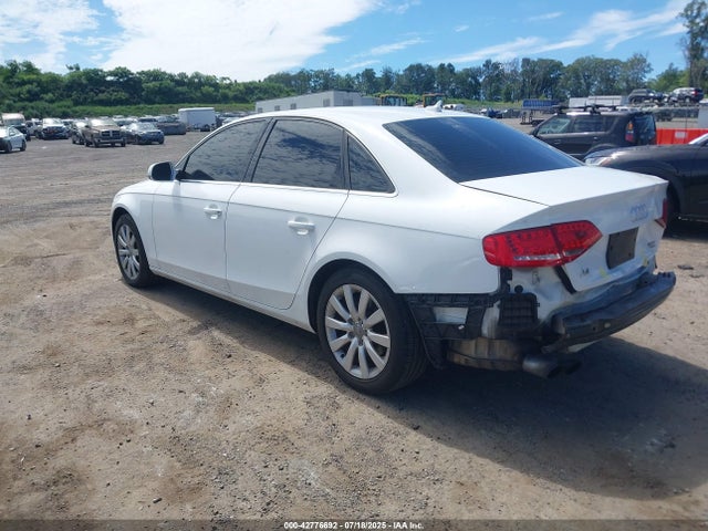 2011 AUDI A4 WAUFFAFL7BN013220 Photo 2