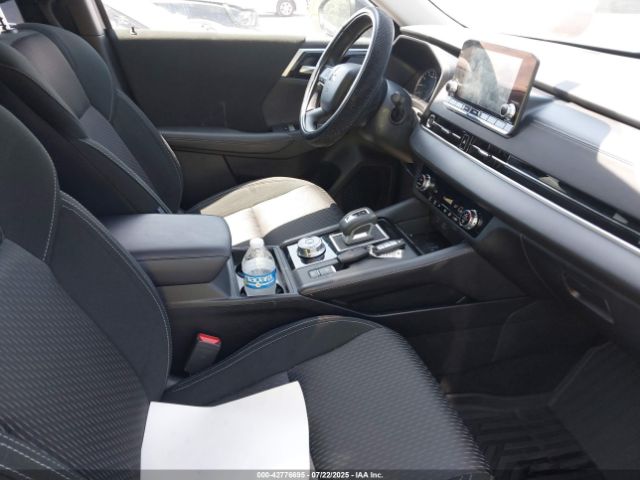 2024 MITSUBISHI OUTLANDER JA4J4UA80RZ072176 Photo 4