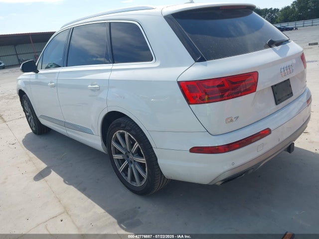 2018 AUDI Q7 WA1LHAF71JD053228 Photo 2