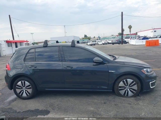 WVWKR7AU2HW950751 Volkswagen 2017