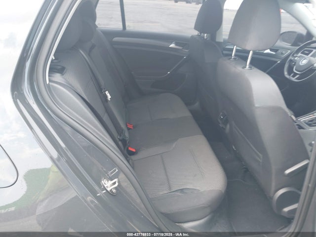 WVWKR7AU2HW950751 Volkswagen 2017