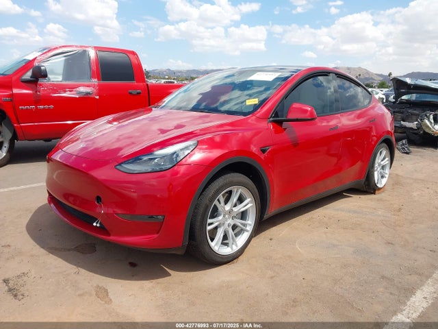2023 TESLA MODEL Y 7SAYGDEE1PF685134 Photo 1