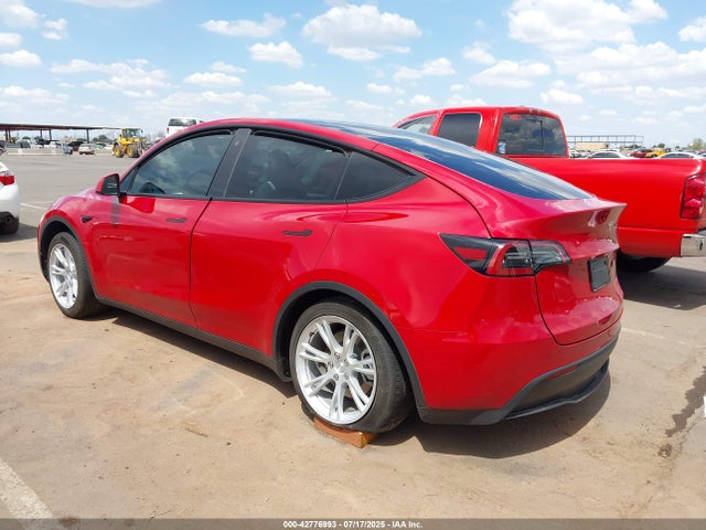 2023 TESLA MODEL Y 7SAYGDEE1PF685134 Photo 2