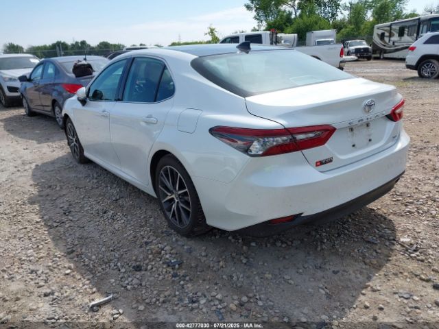 2021 TOYOTA CAMRY 4T1F11BK6MU047197 Photo 2