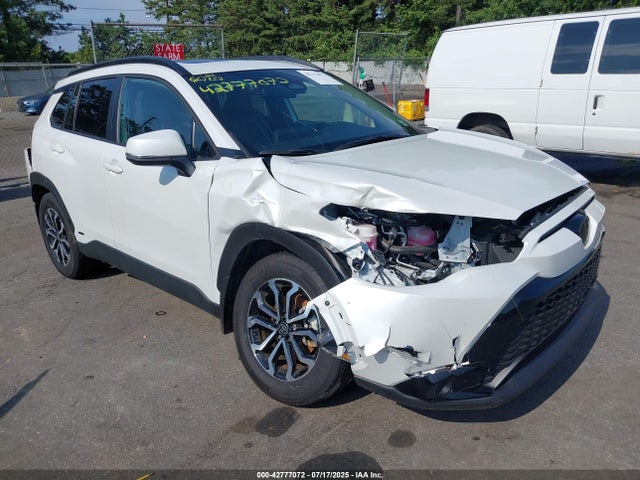 42777072 :رقم المزاد ، 7MUFBABG2PV004469 vin ، 2023 Toyota Corolla Cross Hybrid Se مزاد بيع