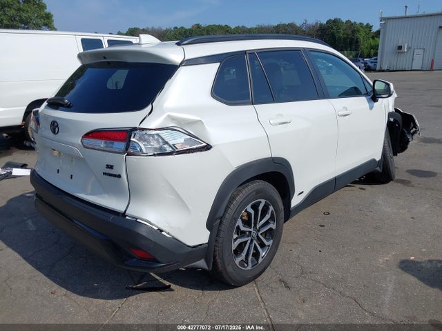 42777072 :رقم المزاد ، 7MUFBABG2PV004469 vin ، 2023 Toyota Corolla Cross Hybrid Se مزاد بيع