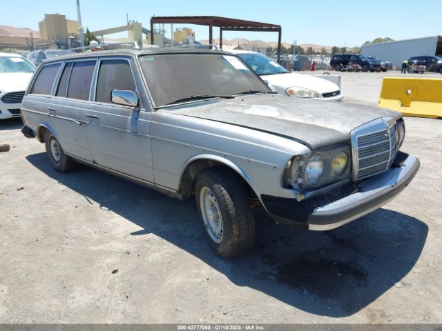 1982 MERCEDES-BENZ 300 wdbab93axcn010760