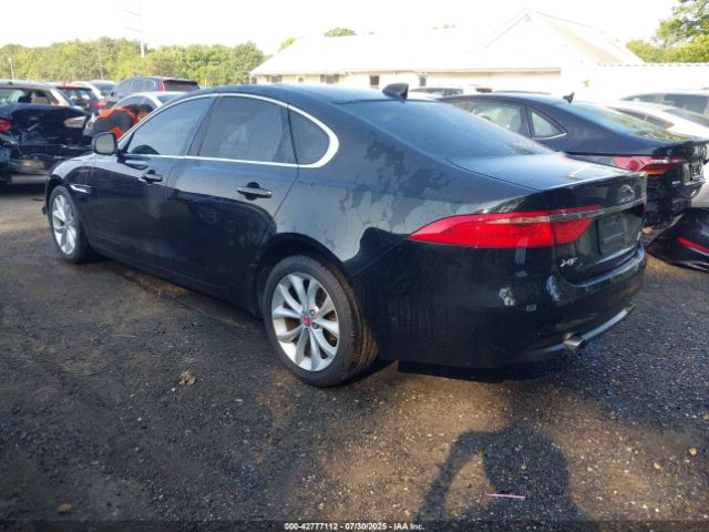 2018 JAGUAR XF SAJBJ4FX5JCY57224 Photo 2