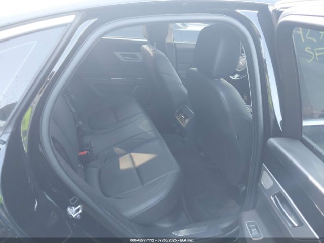 2018 JAGUAR XF SAJBJ4FX5JCY57224 Photo 7